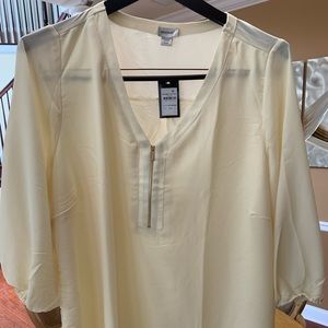 NWT- BUTTERCREAM BLOUSE SIZE 22/24 THE AVENUE.